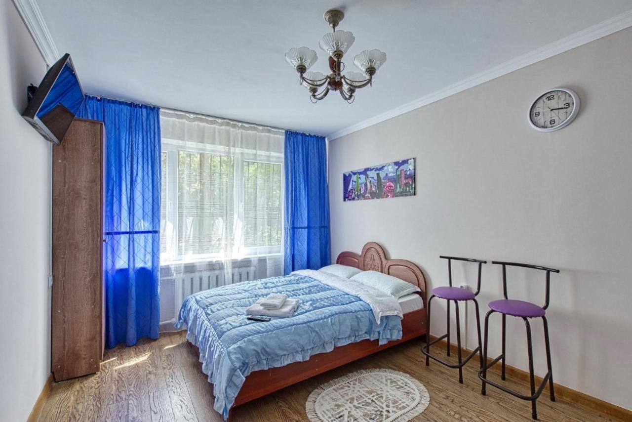 Апартаменты На Улице Клочкова, 128 Almaty Ngoại thất bức ảnh