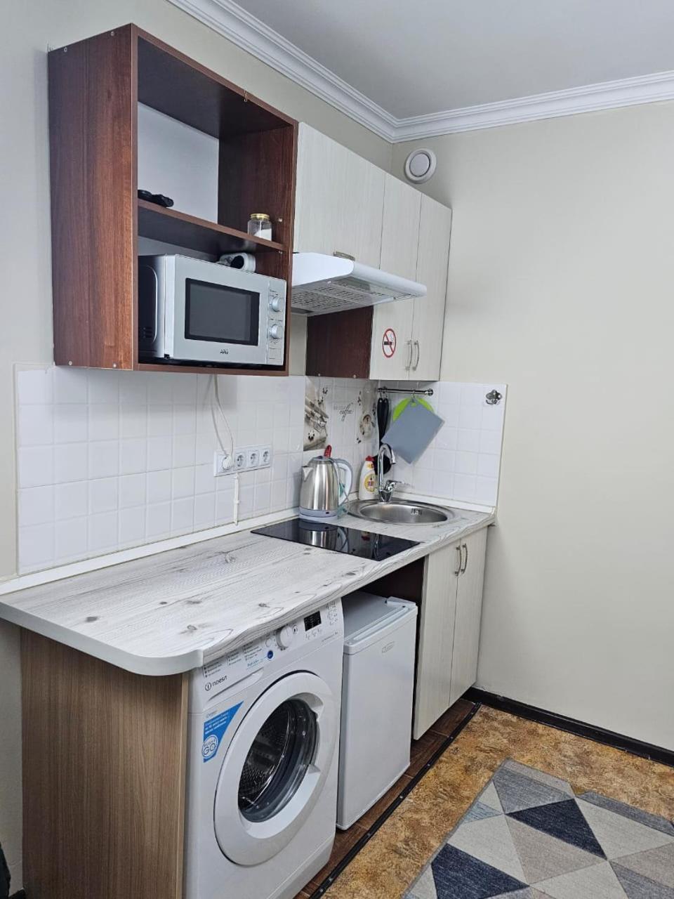 Апартаменты На Улице Клочкова, 128 Almaty Ngoại thất bức ảnh